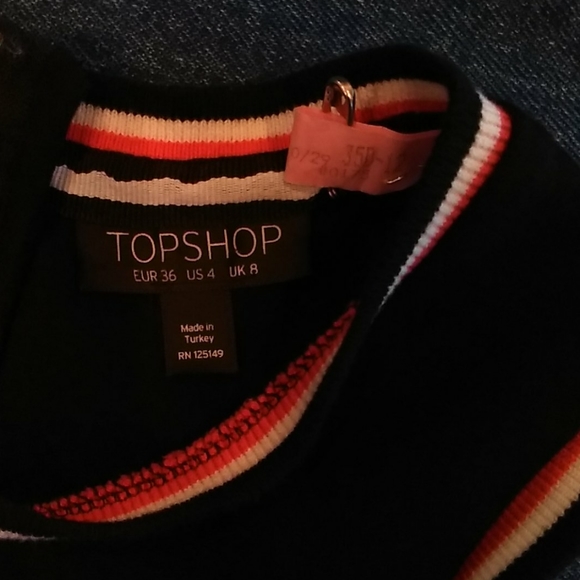 Womens dress Small. Fits like glove. Wash and wear - Picture 5 of 5